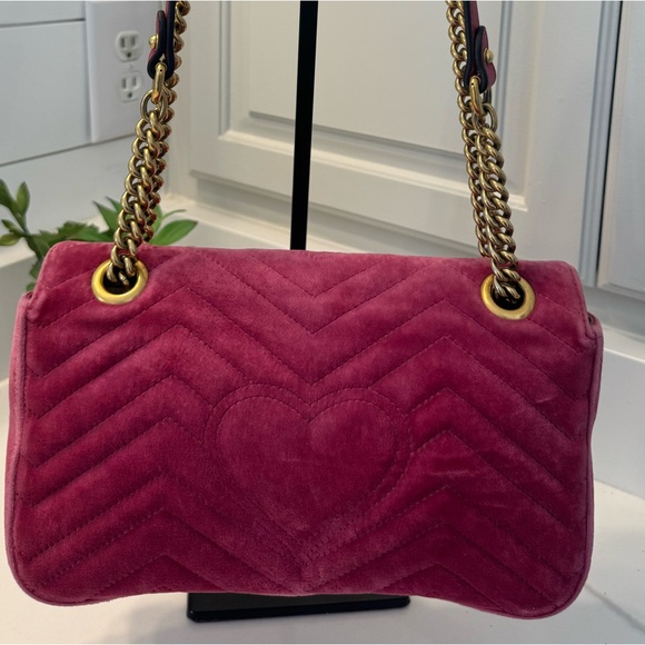 Gucci GG Velvet Marmont Shoulder Bag. Pink/Gold tone hardware - Picture 3 of 12